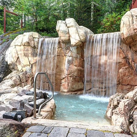 Апартаменти Tremblant Prestige - Les Eaux 207-2 Мон-Трамблан Екстер'єр фото