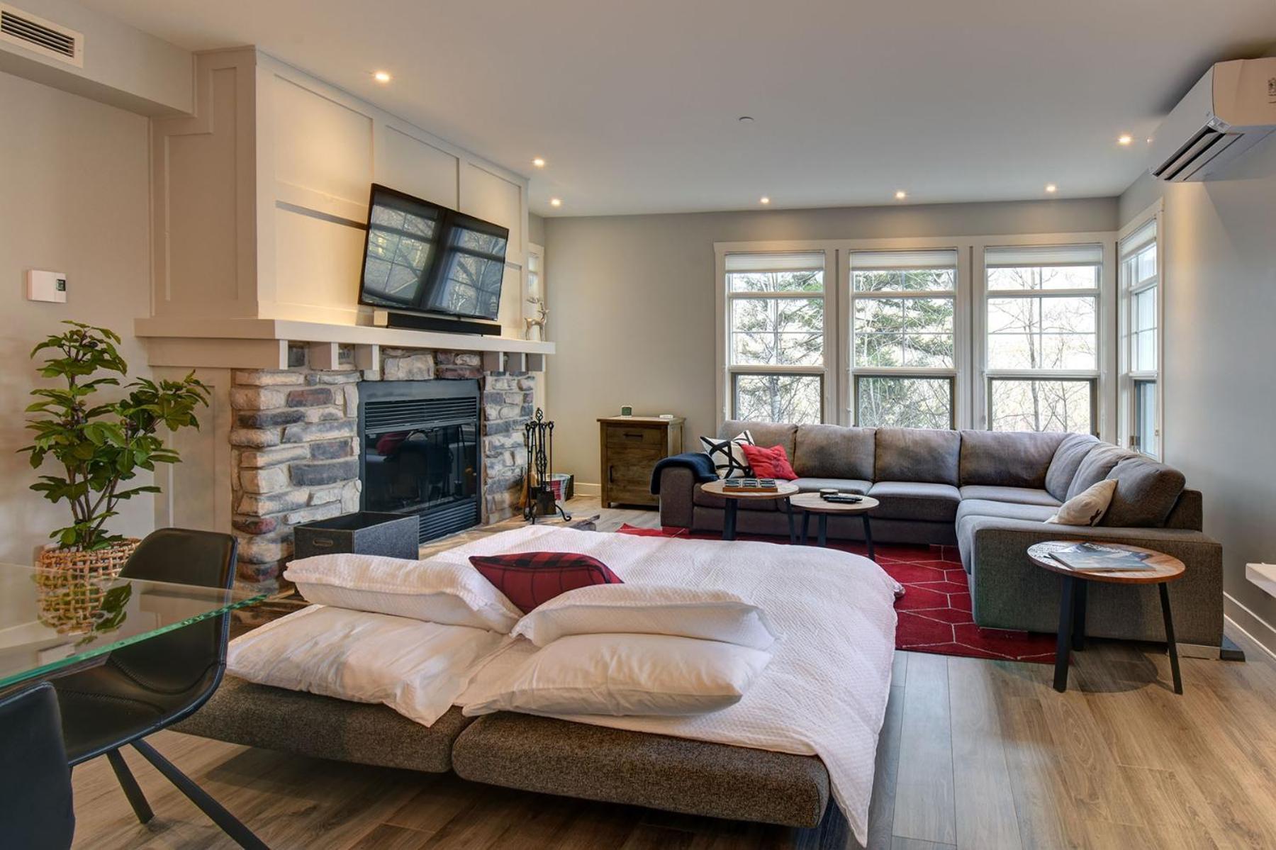 Апартаменти Tremblant Prestige - Les Eaux 207-2 Мон-Трамблан Екстер'єр фото
