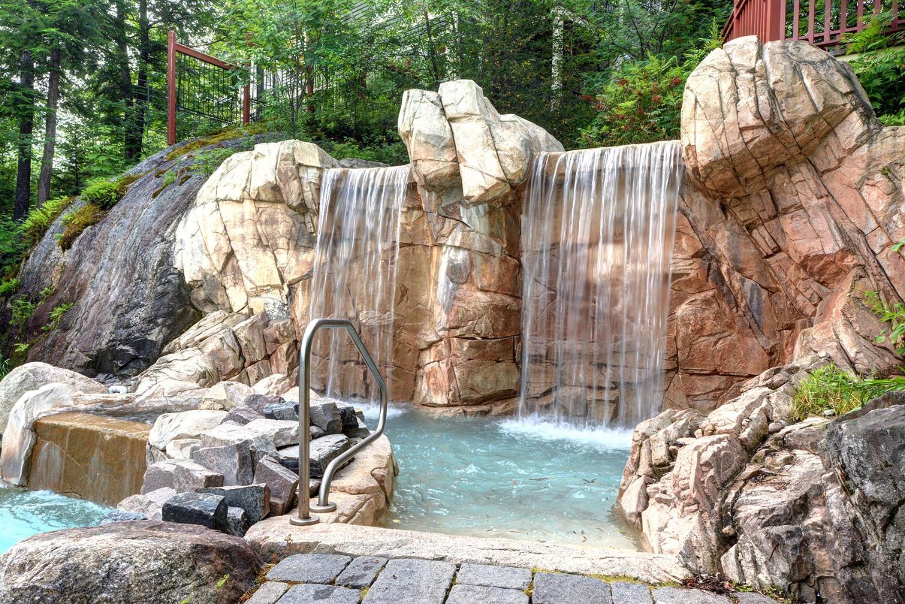 Апартаменти Tremblant Prestige - Les Eaux 207-2 Мон-Трамблан Екстер'єр фото