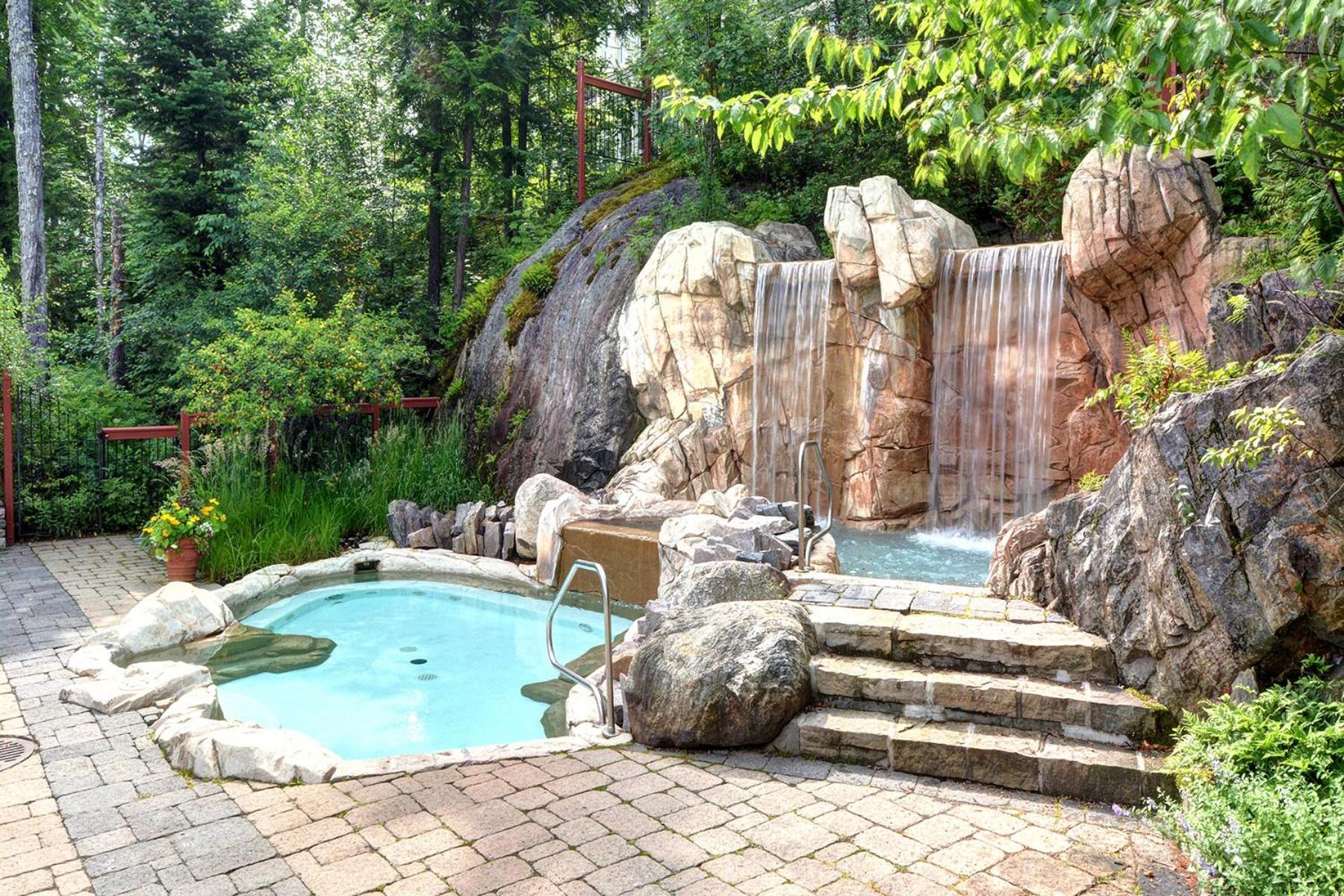 Апартаменти Tremblant Prestige - Les Eaux 207-2 Мон-Трамблан Екстер'єр фото